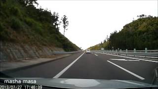 危険運転　ポルシェ危険追越し　横転　car danger crash Porsche