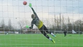 How to Dive as Goalkeeper - Tutorial by GoalKEEPERz