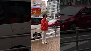 参政党公認鹿児島市議候補大原よう街宣車到着 熊本県議高井ちとせさん応援来鹿