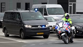 [Motoragent schrikt van auto] Ambulances \u0026 [Onopvallende-] Politie met spoed in Groningen