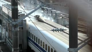 【新幹線】ただいま洗車中！　　Shinkansen in the car wash