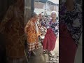 Tik Tok nenek berjoget