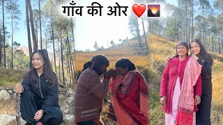 To Pahuch Hi Gaye Gaon Me 😊|| Pahad 🏔️|| Rekha Vlogs