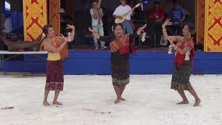 IOWA Lao Natasin Performance at Boun Pha Veth Wat Lao Des Moines IA.2019