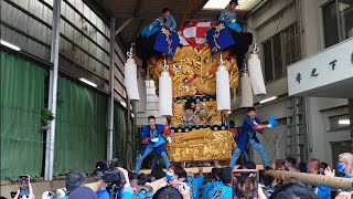 岸之下太鼓台　新調お披露目　太鼓蔵