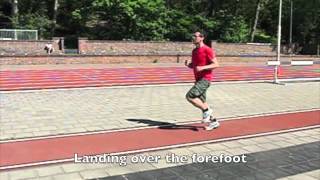 From heel- to forefoot strike with the Posemethod of running