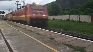 22661 Sethu SF Express Chennai Egmore ⚡️ Madapam skipping Tirusulam with Honking blast #video #rail