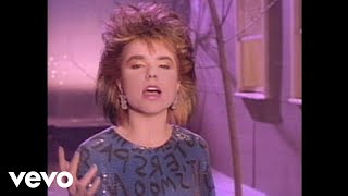 Scandal, Patty Smyth - Beat Of A Heart (Official Video)