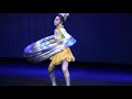 acrobatic hula hoop guinness jin linlin 300 hula hoops 杂技呼啦圈世界吉尼斯纪录 金琳琳