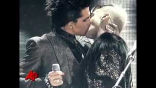 Adam Lambert -  Kisses a guy on stage
