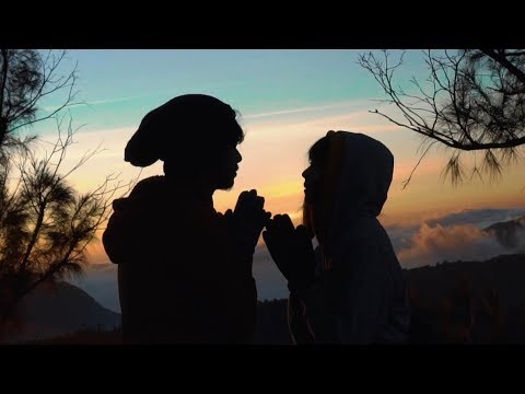 Alffy Rev Bumi Terindah (feat. Farhad)