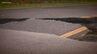 Massive sinkhole in between two Conyers schools