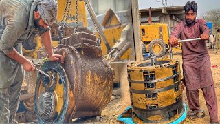 Expert Mechanic Rebuilding CAT Manual Transmission of Caterpillar Grader