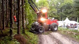 Komatsu 901TX Harvester