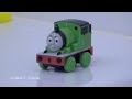 きかんしゃトーマス おふろdeミニカー thomas and friends changes in cold water thomas the tank engine bath toys