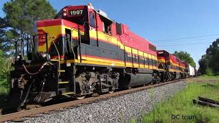 KCS Train plays a Symphony with HORNS while passing workers on side rail!