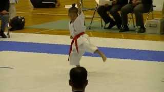 2013小中北信越　小1女子形決勝　Mahiro(red) 7-year-old-girl Kata final  Enpi