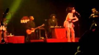 Amy Winehouse - Monkey Man Live At Hammersmith Apollo 2007