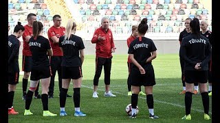 A Milli Kadın Futbol Takımı ilgi bekliyor