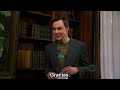 sheldon conoce a stephen hawking