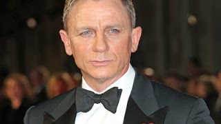 Daniel Craig Plays It Cool at 'Spectre' Premiere