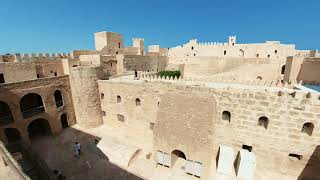 Le #ribat de #Monastir est le monument phare de la ville et le plus grand #monument de #Tunisie