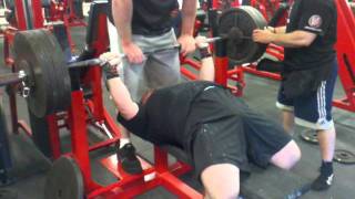 Anthony Ditillo: Max Effort RAW Bench Press (07-25-2011)