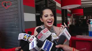 URFI JAVED ! FUNNY INTERVIEW SPOTTED AT CAFE PETER \u0026 WASABI  ANDHERI