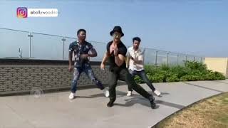 Tiger Shroff Stunning Dance On Ghungroo Toot Gaye Song Tiger recreates Ghungroo Song New Hindi Song
