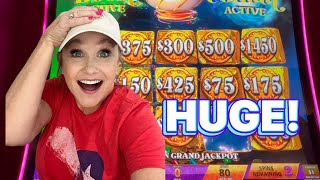 WOW! We Won a HUGE Slot Jackpot on MAGIC LAMP | Las Vegas Casino!