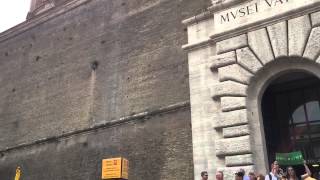 2015-Cruise Vatican Museum entrance