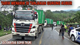 Penuh Drama & Menegangkan Truk Kontainer Tarik Tarikan di tanjakan Gunung kubur, evakuasi Truck