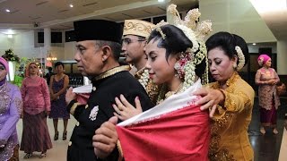0813 5786 7170 Panduan Temu Manten Adat Jawa dan Panggih Manten Adat Jawa by Raddin Wedding