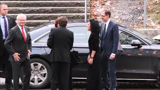 King Carl Gustaf slips outside Fryshuset :-D