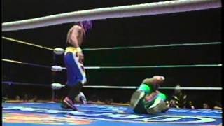 Rey Misterio Jr vs Juventud Guerrera carro vs carro