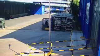 very dangerous forklift accident video went viral