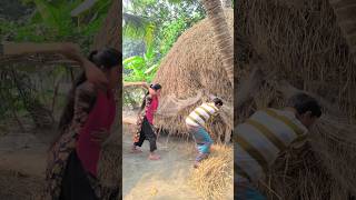 দেখেন বন্ধুরা বন চুরি করতে গিয়ে ধরা খেলো #funny #comedyvideos #funnyclips #entertainment 🤣🤣