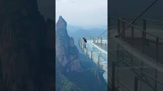 The South Tianding Glass Bridge of Shenxianju