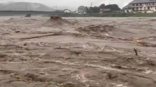 【九州豪雨20200707】筑後川の濁流が間近に迫るうきは市浮羽町古川の筑後川温泉