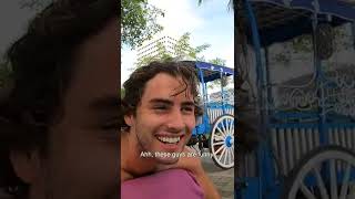 Luke Damant gets $4 street massage in The Philippines 🇵🇭 #shorts