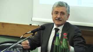 Massimo D'Alema parla di giovani, Italia ed Europa in LUISS