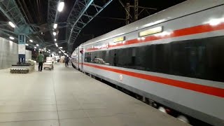 12289 NAGPUR DURONTO EXPRESS GETS BEZEL-LESS COACHES ON ITS SECOND LHB RUN