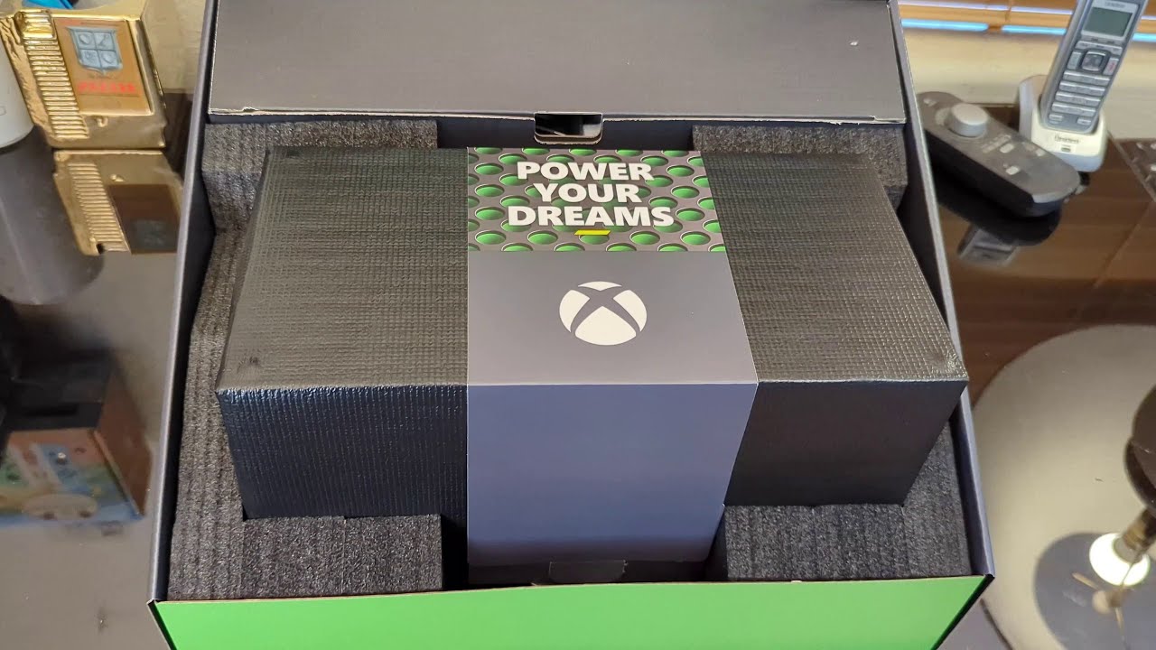 Unboxing The Xbox Series X - YouTube