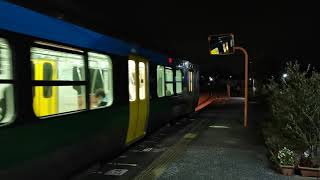 JR東日本キハE130系　馬来田駅発車