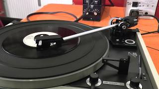 VINYL HQ ISAAC HAYES SHAFT TWO (2) 1978 disco version / 1975 DUAL 701 turntable Shure V15/3 MR cart