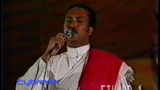 Tilahun Gessesse   eyuwat stnafikegn እዩዋት ስትናፍቀኝ Oldies