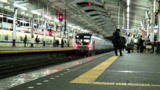 東京メトロ千代田線16000系16106F 代々木上原駅出発