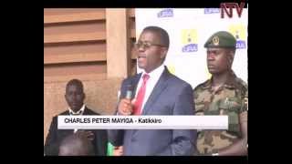 URA esabye Katikkiro abayambeko mu kukunga abantu okuwa omusolo