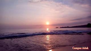 Indahnya Sunset di Pantai Senggigi Lombok Indonesia