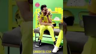 Deepak Chahar And Suresh Raina Masti During CSK Photoshoot | Vivo IPL 2021 | #Shorts